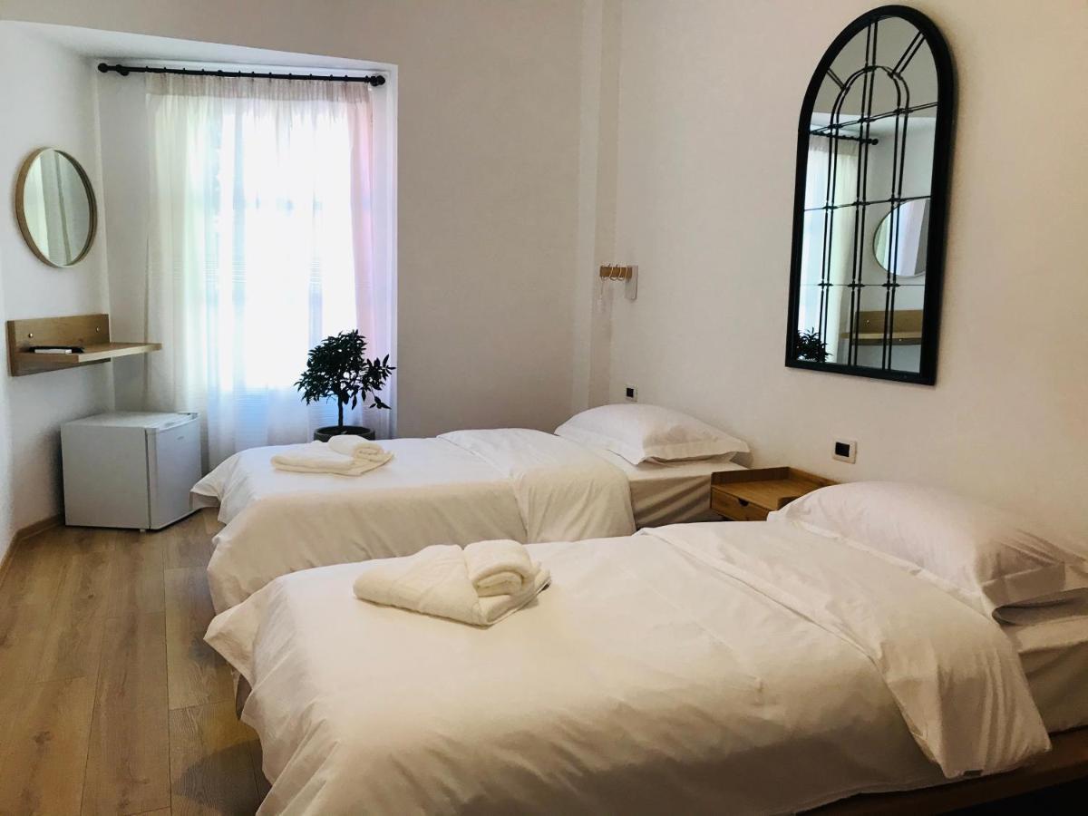 Vlorë Foleza - Bed And Breakfast מראה חיצוני תמונה